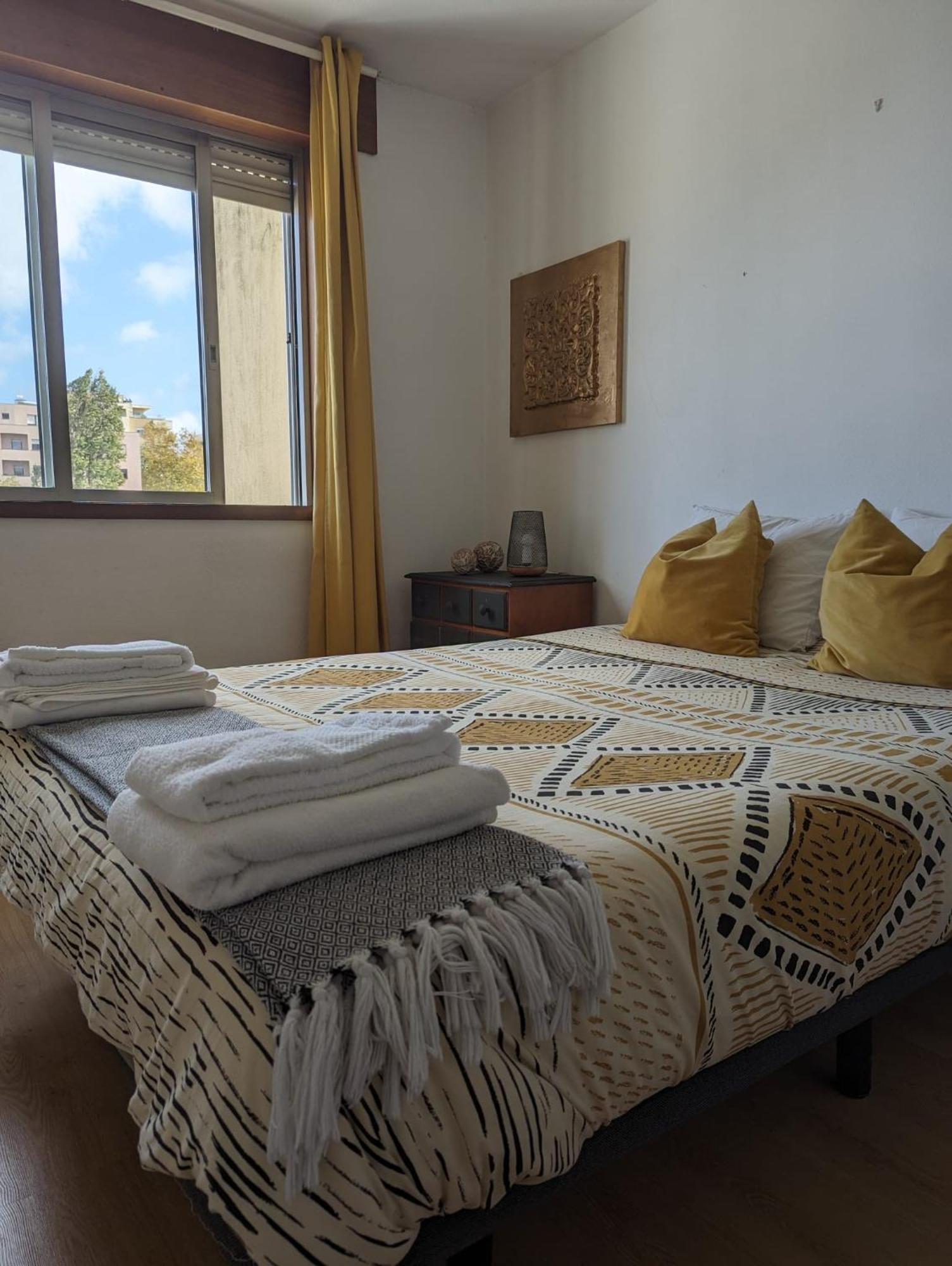 Pine Tree Apartment Porto Bagian luar foto